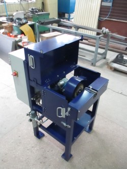 Установка очистки резьбовой части насосных штанг НШ